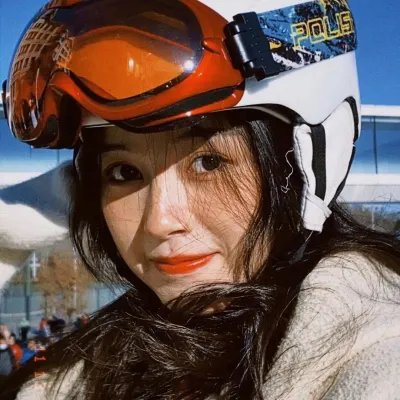 她恨我